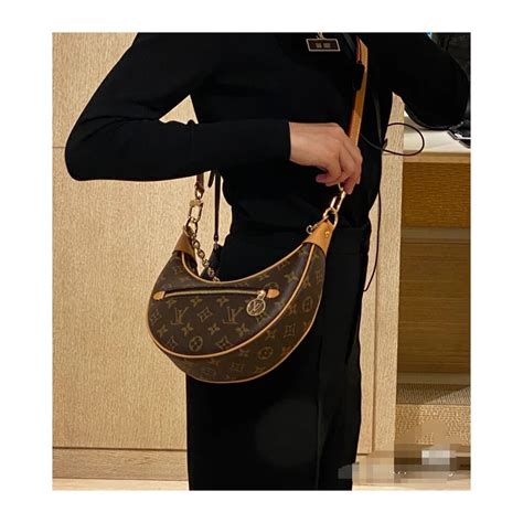 circle louis vuitton bag|louis vuitton loop monogram bag.